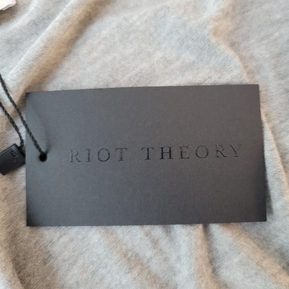 Riot Theory grey sleep set. Size M. NWT. - Picture 4 of 9